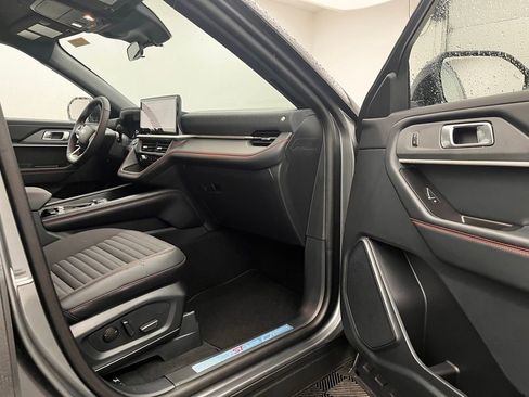 New 2026 Ford Explorer ST-Line image 25