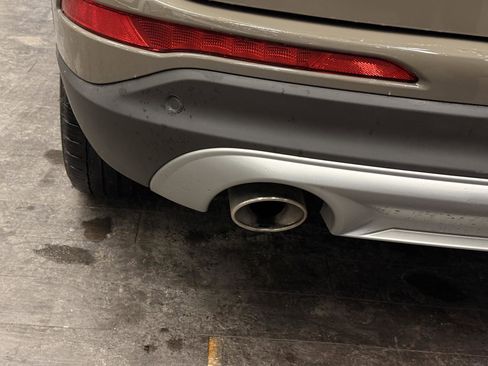 Used 2025 Lincoln Corsair AWD w/ Equipment Group 101A image 15