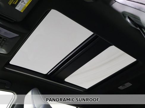 Used 2020 Toyota RAV4 XSE image 4