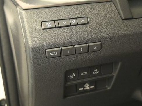 Used 2025 Lexus GX 550 w/ Accessory Package (2T) AWD/4WD image 12