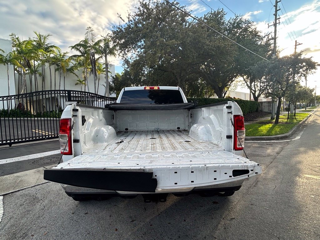 Used 2022 RAM 3500 Tradesman w/ Chrome Appearance Group AWD/4WD image 42