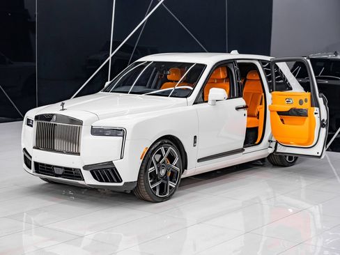 Used 2025 Rolls-Royce Cullinan Black Badge AWD/4WD image 15