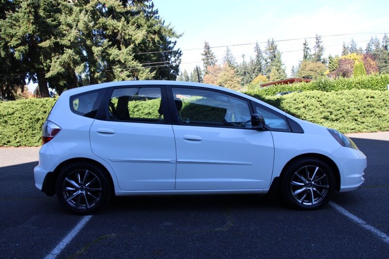 Used 2011 Honda Fit image 11