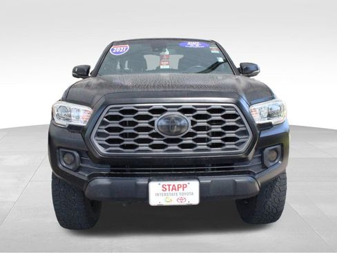 Used 2021 Toyota Tacoma TRD Off-Road w/ Technology Package AWD/4WD image 8