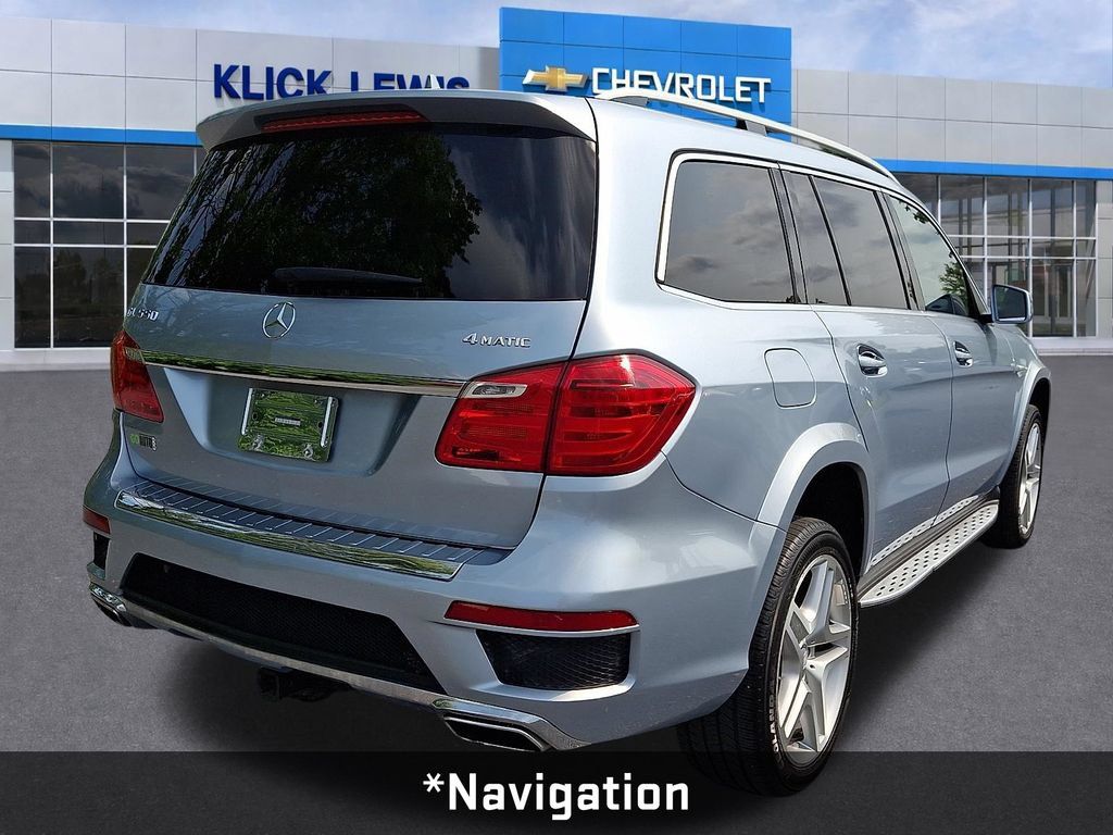 Used 2015 Mercedes-Benz GL 550 4MATIC image 8