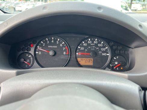 Used 2020 Nissan Frontier S RWD image 11