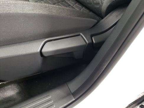 New 2026 Nissan Kicks SV w/ SV Premium Package image 11