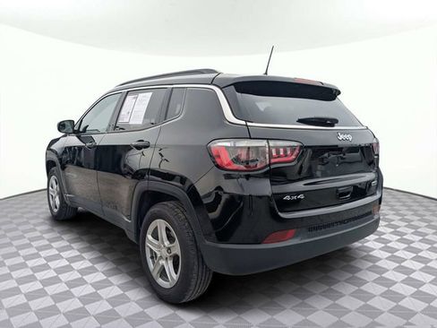 Used 2024 Jeep Compass Latitude AWD/4WD image 5