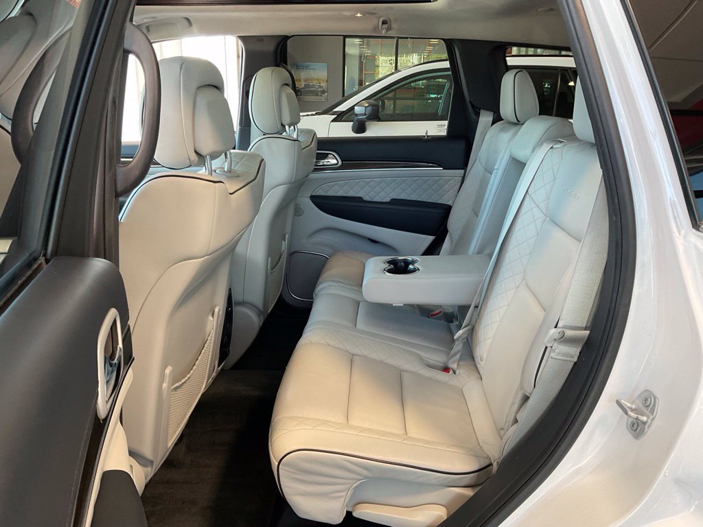 Used 2018 Jeep Grand Cherokee Summit AWD/4WD image 22