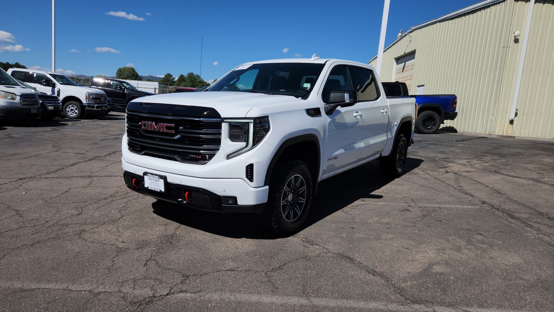Used 2025 GMC Sierra 1500 AT4 AWD/4WD image 2