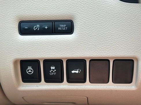 Used 2016 Nissan Murano Platinum w/ Platinum Technology Package FWD image 31