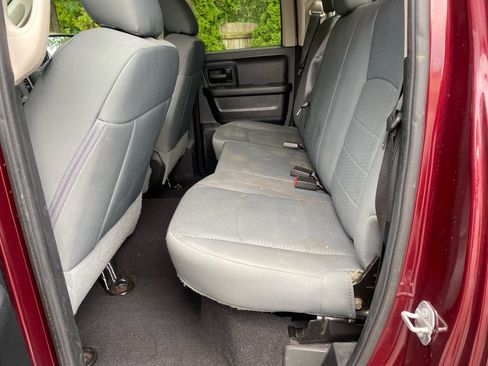 Used 2016 RAM 1500 Express AWD/4WD image 17