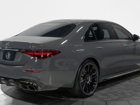 Used 2025 Mercedes-Benz S 63 AMG S image 9