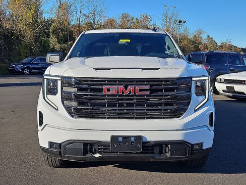 New 2026 GMC Sierra 1500 Elevation image 2
