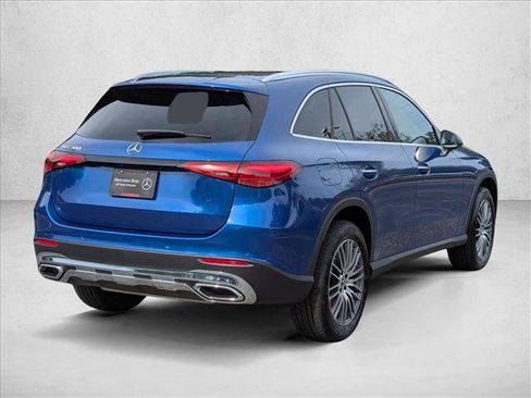 Certified 2026 Mercedes-Benz GLC 300 image 2