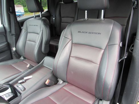 Used 2021 Honda Ridgeline Black Edition image 16