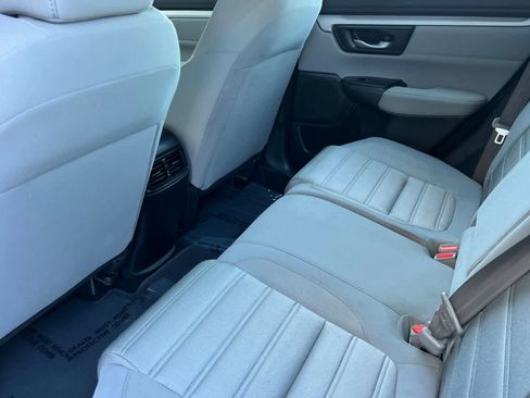 Used 2019 Honda CR-V LX image 4