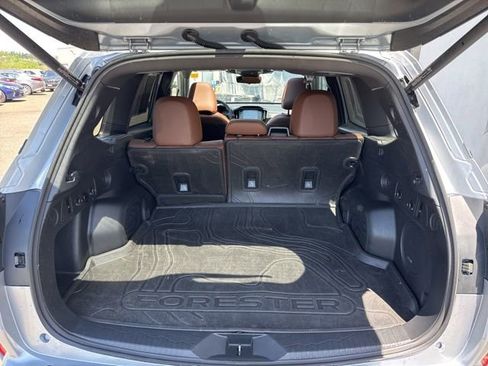 Used 2025 Subaru Forester Touring w/ Popular Package - Touring AWD/4WD image 22