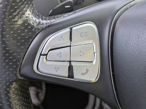 Used 2016 Mercedes-Benz GLA 250 image 27