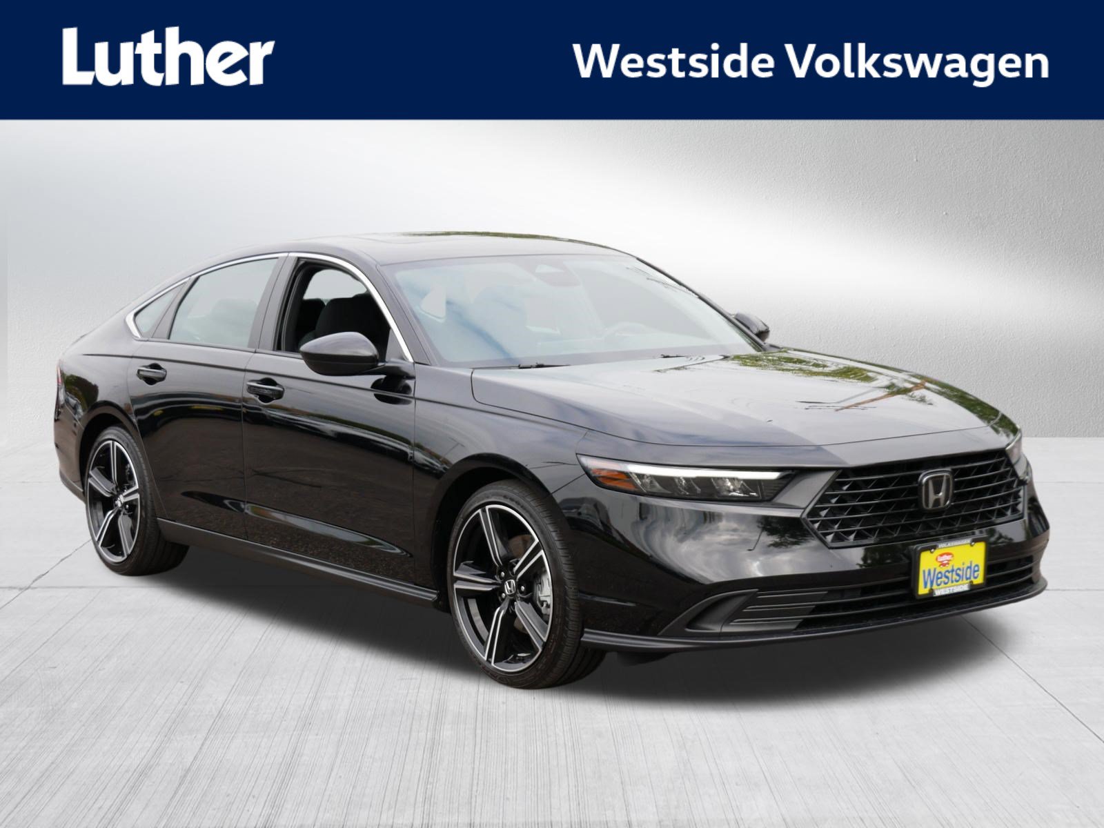 Used 2024 Honda Accord Sport image 1