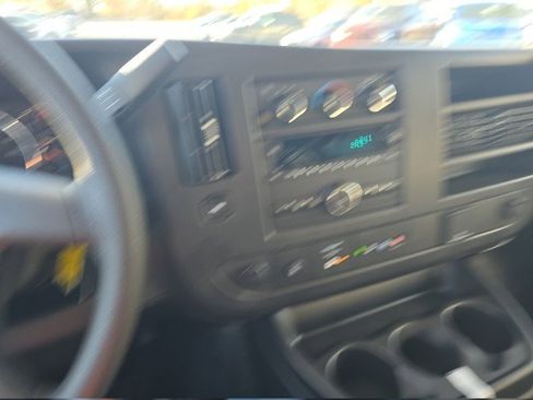 New 2025 Chevrolet Express 3500 image 20