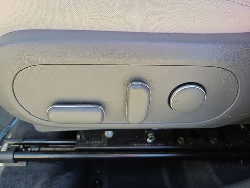 Used 2025 Hyundai Kona SEL image 15