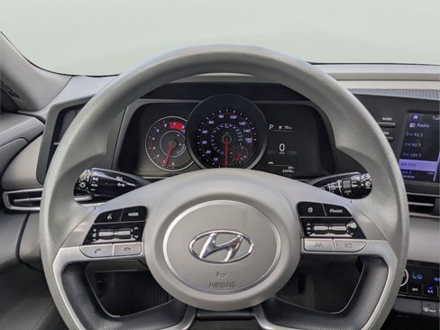 Used 2023 Hyundai Elantra SEL FWD image 23