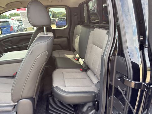 Used 2018 Nissan Titan S w/ S Utility Package AWD/4WD image 17