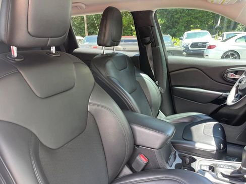 Used 2020 Jeep Cherokee Latitude Plus image 44