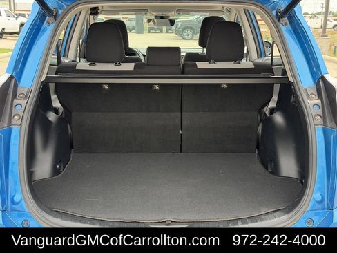 Used 2018 Toyota RAV4 XLE FWD image 32
