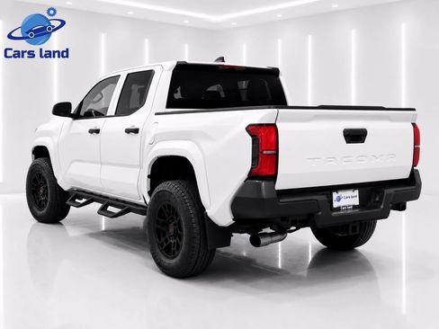 Used 2024 Toyota Tacoma SR RWD image 3