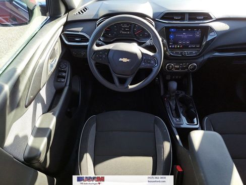 Used 2023 Chevrolet TrailBlazer LT w/ Convenience Package AWD/4WD image 8