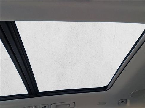 New 2026 Volvo XC60 T8 Ultra w/ Protection Package Premier image 18