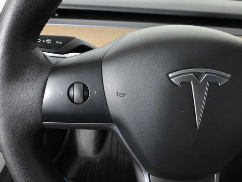 Used 2023 Tesla Model 3 Standard Range RWD image 19