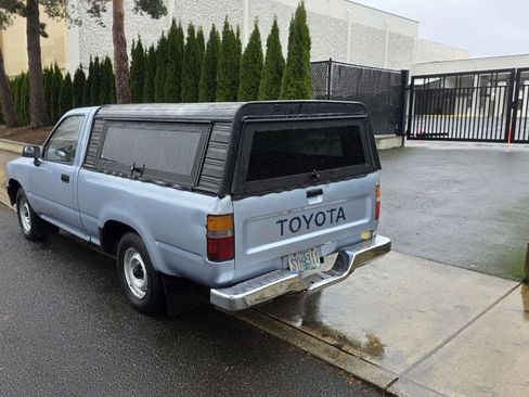 Used 1991 Toyota Pickup 2WD Regular Cab image 4