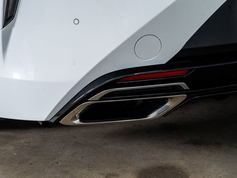 Used 2018 Lexus LC 500 Coupe w/ Performance Package image 24