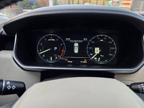Used 2016 Land Rover Range Rover HSE image 23