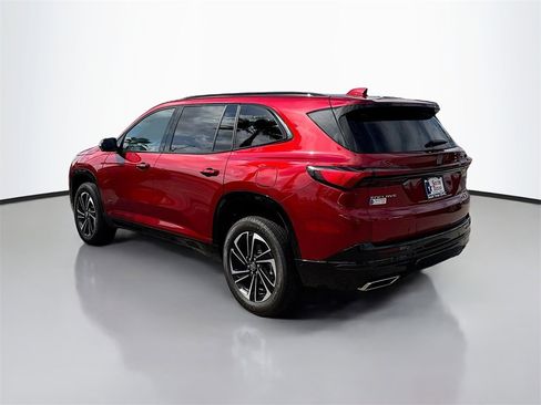 Used 2025 Buick Enclave Sport Touring image 5