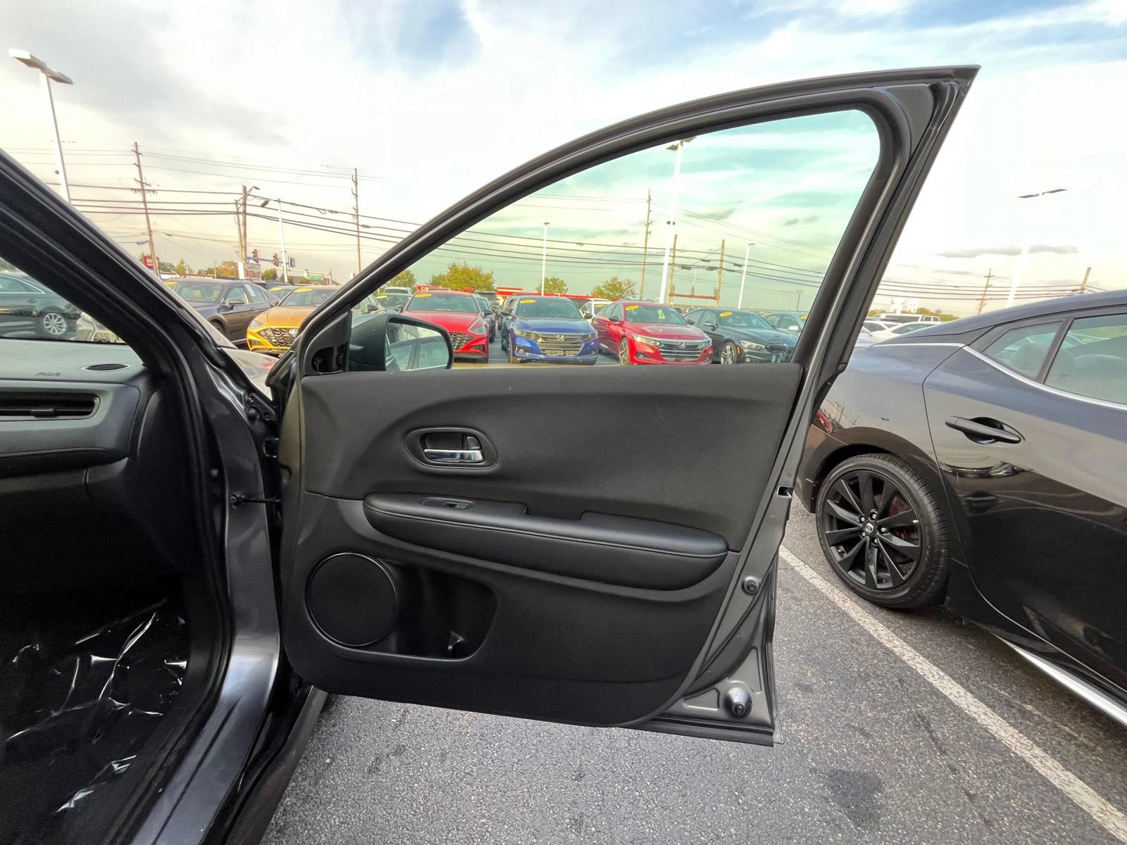 Used 2021 Honda HR-V Sport image 42