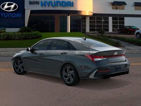 New 2026 Hyundai Elantra Sport FWD image 5
