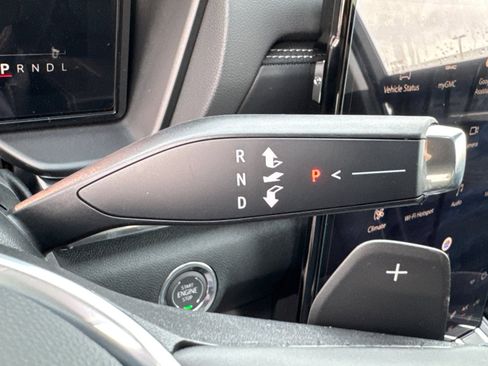 New 2026 GMC Terrain Denali w/ LPO, Black Badging Package image 33