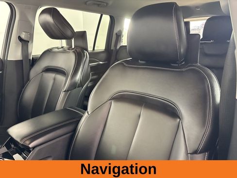 Used 2023 Jeep Grand Cherokee L Limited w/ Luxury Tech Group II image 10