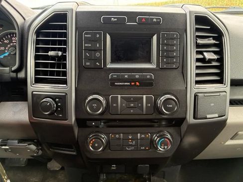 Used 2018 Ford F150 XLT AWD/4WD image 11