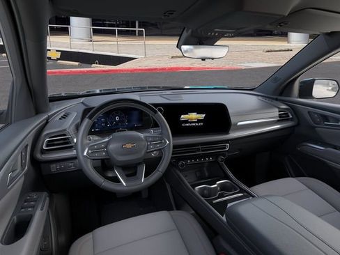New 2026 Chevrolet Traverse LT w/ Enhanced Driving Package FWD image 15