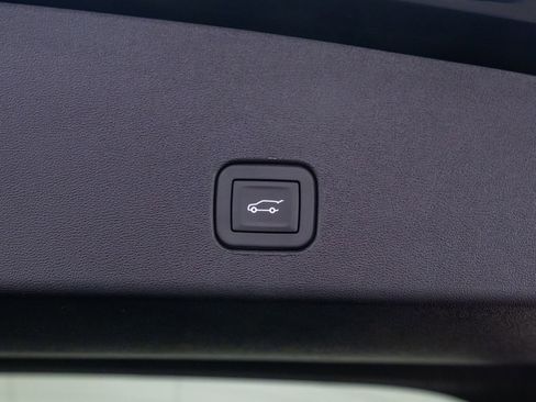 New 2026 Cadillac Optiq Sport 1 image 33