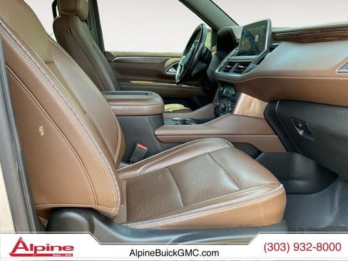 Used 2021 Chevrolet Tahoe High Country w/ Premium Package AWD/4WD image 15