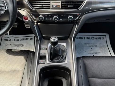 Used 2018 Honda Accord Sport image 20
