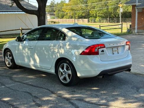 Used 2012 Volvo S60 T5 image 5