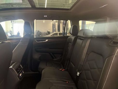 New 2026 Volkswagen Atlas SE FWD image 23