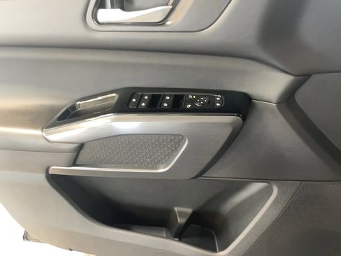 Used 2023 Nissan Pathfinder SL w/ SL Premium Package image 20